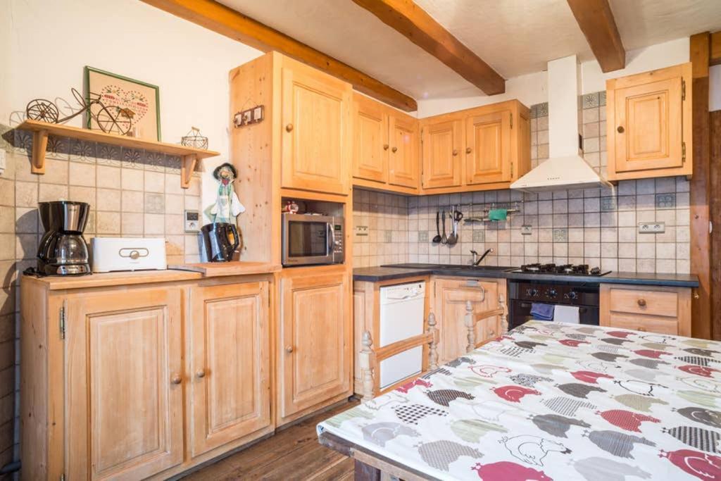 Appartement Spacieux Proche Des Telecabines Et Du Centre Ville Avec Jardin Prive Saint-Gervais-les-Bains Luaran gambar