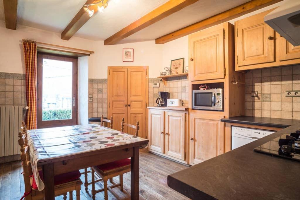 Appartement Spacieux Proche Des Telecabines Et Du Centre Ville Avec Jardin Prive Saint-Gervais-les-Bains Luaran gambar